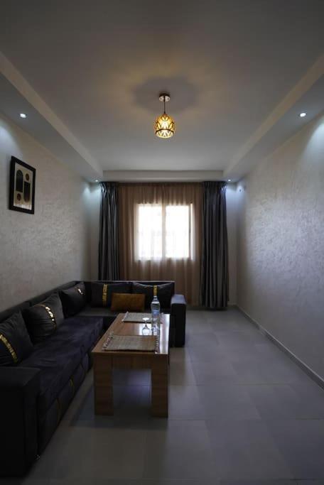 Comfy Family Flat 10 Mins From Medina *